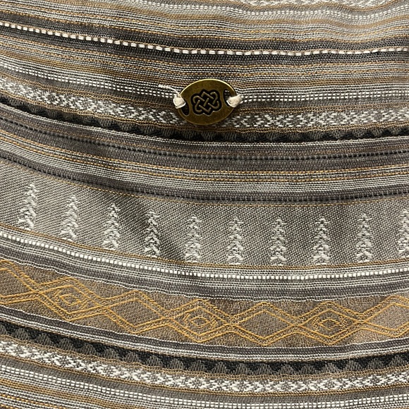 Sherpa Adventure Gear Cream Tank Top, Size Small - Picture 5 of 16